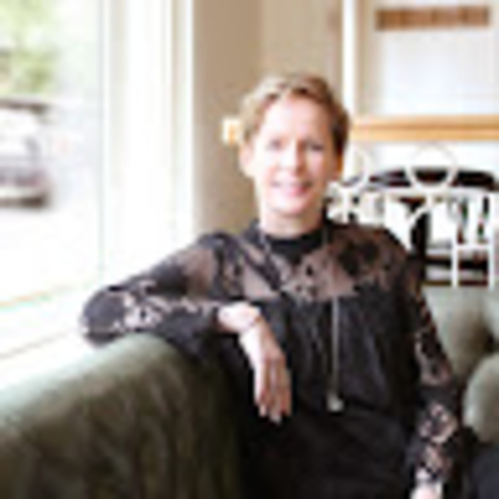 Meet your Posher, Lisa